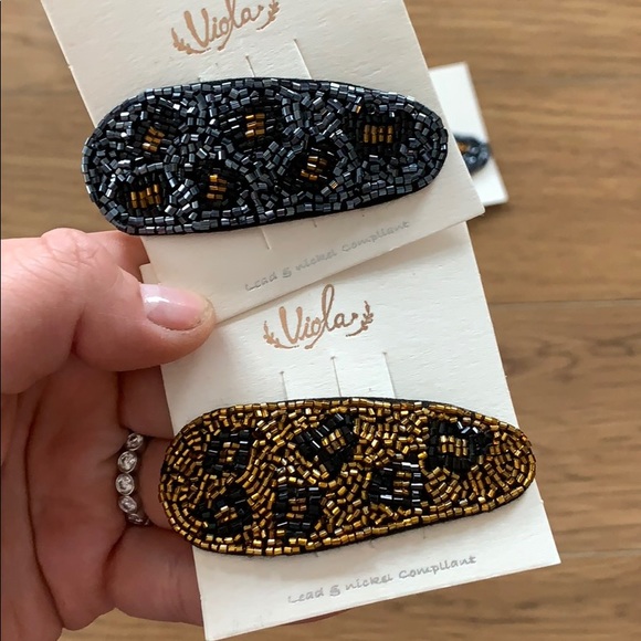 💕x2HP💕Leopard Beaded hair clip - Picture 4 of 6